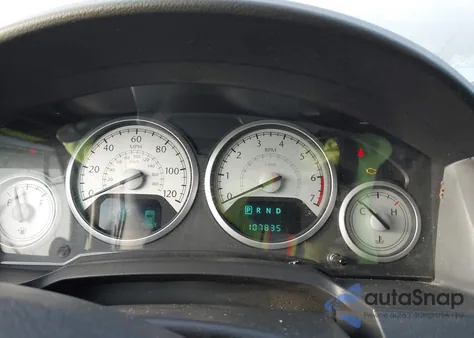 2009 Chrysler Town & Country Touring из США, поврежденный, VIN 2A8HR54119R661430